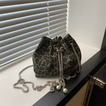 2024 летняя новая тенденция простая сумка через плечо простая сумка-ведро для отдыха на работе простая модная женская сумка-мессенджер белый