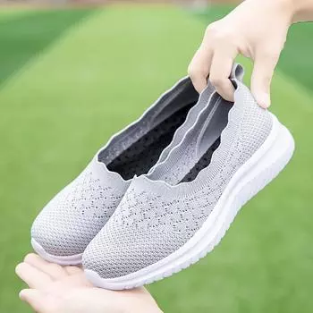 2024 летняя тканевая обувь сетчатая модная обувь для мам с летающим плетением большого размера для ходьбы среднего и пожилого возраста корейская версия для спорта и отдыха для женщин 36 чёрный