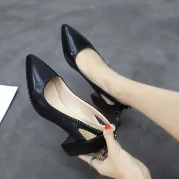 2024 Лето Большие размеры Толстый каблук Высокий каблук Женские туфли Профессиональные Мелкий носок остроконечные черные банты сандалии Женщины 35 бежевый