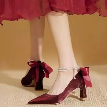 2024 Лето Новая мода однотонные жемчужные цепочки галстук-бабочка женская верхняя одежда на высоком каблуке с заостренным носком туфли с неглубоким носком одинарные туфли 35 бежевый