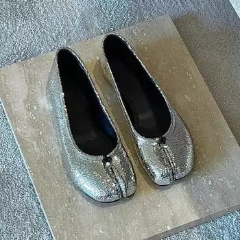 2024 Лидер продаж Женские туфли на плоской подошве Мокасины Неглубокие прогулочные туфли Модные удобные туфли Тренд Ретро Элегантные Роскошные Zapatos 35 серебряный