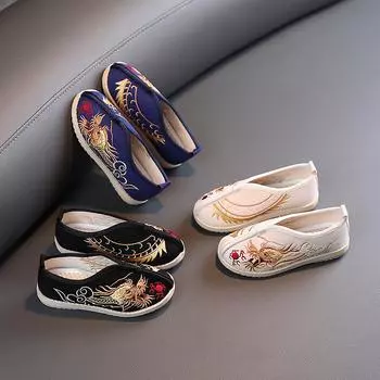 2024 Мальчики Вышитые Туфли Ханьфу: Стильный костюм Тан и повседневная обувь для весенних представлений