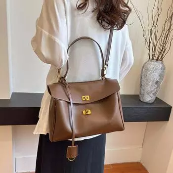 2024 Модная матовая сумка-мессенджер большой вместимости подмышкой - универсальная усовершенствованная сумка-тоут для поездок на работу для женщин чёрный