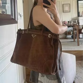 2024 Модная замшевая сумка-тоут — универсальная, большая и маленькая, через плечо для женщин Brown Small