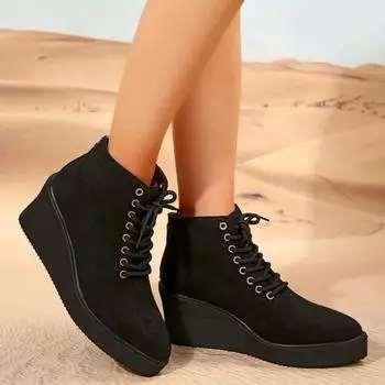 2024 Модная женская обувь на шнуровке женские ботинки зимние замшевые однотонные короткие бочонки на платформе танкетке больших размеров ботинки Zapatos De Mujer 36 чёрный