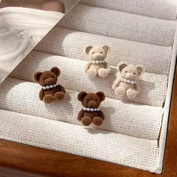2024 Модные розовые серьги-гвоздики в виде медведя-кролика для женщин и девочек, корейские милые серьги в виде маленьких медведей в виде животных, подарок на день рождения коричневый