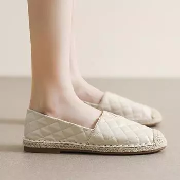 2024 Модные женские туфли на плоской подошве, мягкие удобные туфли без застежек, повседневная женская обувь на плоской подошве, размер плюс 42 A4590 4.5 бежевый