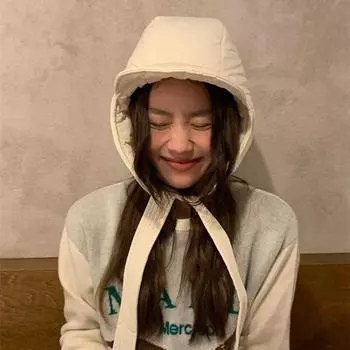 2024 мужские и женские шапки-бомберы зимние корейские версии новые лыжные холодные велосипедные утолщенные теплые ремни для защиты ушей пуловеры 56-58cm