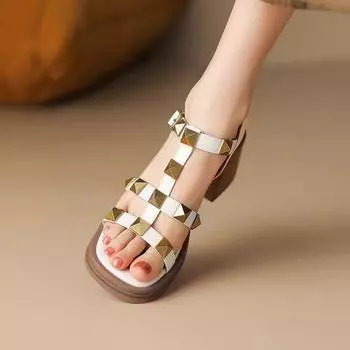 2024 new foreign trade open-toed European and American large-size rivets round head fashion women s one-word buckle with high-heeled sandals 35 чёрный