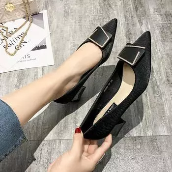 2024 New Pointed Single Shoe Shallow Mouth Thick Heel Heels Women Diamond Fashion Casual Simple All-match Mary Jane Shoes 35 абрикосовый