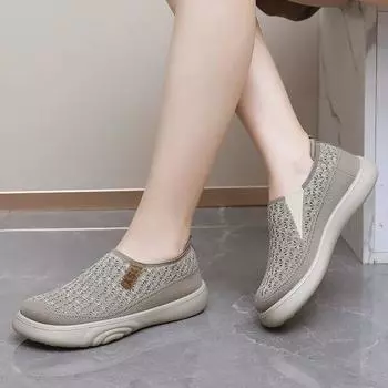 2024 new round toe soft soled women s shoes, lightweight and comfortable, mom s shoes, casual shoes for lazy people to step on 36