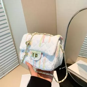 2024 новая маленькая квадратная сумка на одно плечо подмышкой в иностранном стиле, летняя нишевая маленькая сумка, женская мода, красивая повседневная сумка-мессенджер чёрный