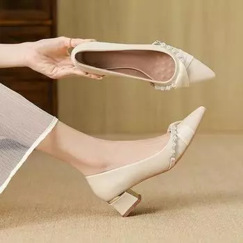 2024 new soft leather pointed high heels women s thick heels niche temperament socialite pearl engagement dress daily single shoes 32 абрикосовый