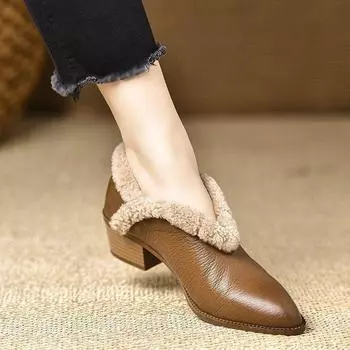 2024 new soft leather temperament wool boots warm lamb wool pointed thick heel retro short boots women s winter and ankle boots 35 чёрный