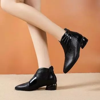 2024 New Spring Women s Leather Boots British Female Pointed Toe Boots Middle Heel Ladies Dress Shoes Vintage Womans Ankle Boot 35 темно-коричневого