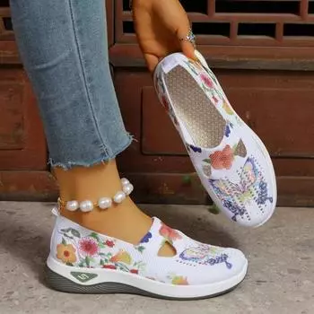 2024 New Style Versatile Hot-selling Round Toe Spring and Autumn Flat Shoes Shallow Mouth Slip-on Color Matching Women s Shoes 36