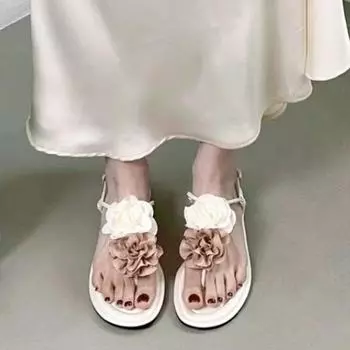 2024 НОВЫЕ женские тапочки Camellia Jelly Slippers35-40 Outside женские сандалии женские Sun Beach ПВХ Цветочные шлепанцы Цвета 35 серебряный