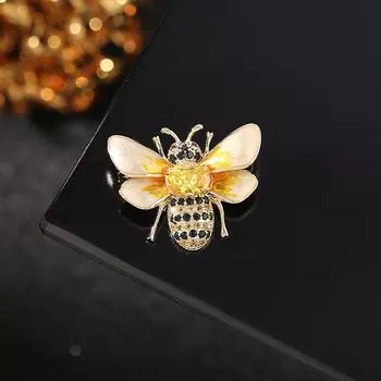 2024 Новая брошь в виде персонализированного животного для мужчин и женщин, маленькие аксессуары для костюмов, кардиган, противоослепляющая пчела, маленькая брошь золотой