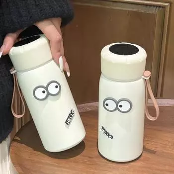 2024 Новая чашка с высокой эстетической ценностью, простая корейская ниша, разделение чая, портативная, антикапельная и милая чашка для чая, чашка для воды для студентов 400ml белый