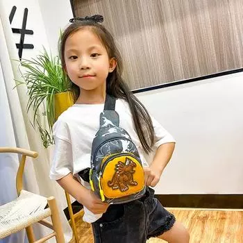 2024 новая детская сумка на грудь с динозавром, корейская версия детской сумки, сумка-мессенджер с мультяшным принтом, сумка для смены мобильного телефона для мальчиков и девочек красный