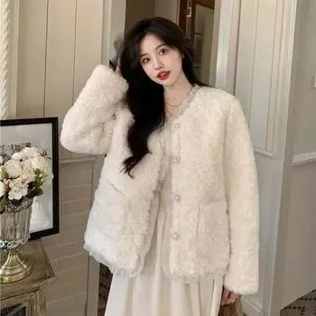 2024 Новая куртка из искусственного меха ягненка, женская, маленькая, ароматная, ветровая, куртка Mao Mao, утолщенная, темперамент, короткий топ, зима S 75-42.5kg