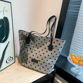 2024 Новая летняя модная сумка на одно плечо подмышкой большой вместимости для поездок на работу Простая модная сумка-тоут большой вместимости чёрный