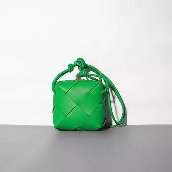 2024 Новая маленькая сумка тканая маленькая квадратная сумка коробка сумка lingge вязаная маленькая мини-сумка через плечо сумка-клапан [small] 15x7x14cm чёрный