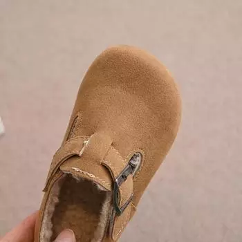 2024 Новая мода для мальчиков и девочек, ретро-хлопковая обувь, зимние толстые плюшевые теплые детские ботинки, осенние простые универсальные детские туфли на плоской подошве 25 коричневый