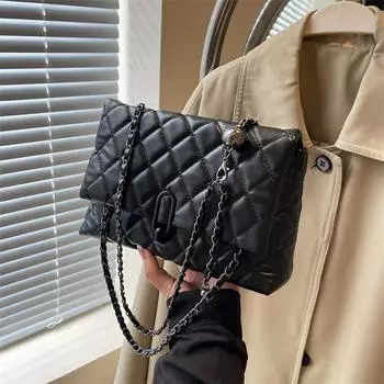 2024 Новая модная и модная сумка на цепочке с высококачественной текстурированной сумкой для женской ретро и нишевой женской сумки через плечо на одно плечо
