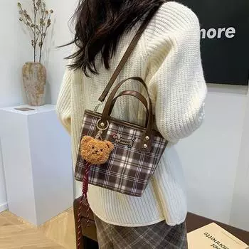 2024 Новая модная клетчатая сумка через плечо Niche Design Hand Carry Woolen Casual Fashion Bag Женская сумка-мессенджер в иностранном стиле