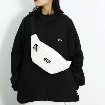 2024 Новая модная нейлоновая поясная сумка для мужчин и женщин, одинаковая спортивная и досуговая сумка через плечо, универсальная нагрудная сумка через плечо чёрный