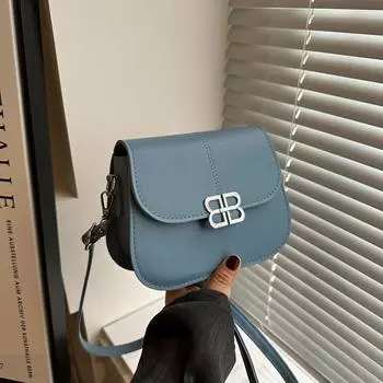 2024 новая модная повседневная индивидуальная нишевая трендовая ретро-модная сумка женская красивая весенняя сумка-мессенджер маленькая квадратная сумка чёрный