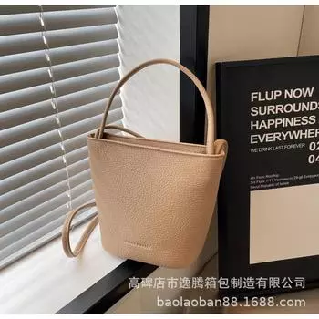 2024 Новая модная сумка-ведро через плечо, иностранная простая, индивидуальная, универсальная, осенняя, популярная, женская сумка-мессенджер чёрный