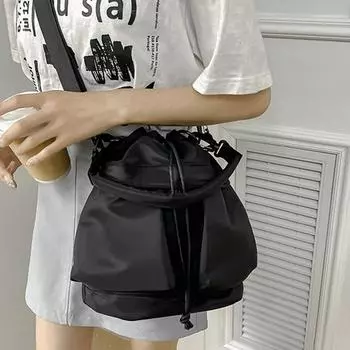 2024 новая нейлоновая большая вместительная сумка-ведро Yang Mi, переносная сумка-мессенджер на плечо с завязками чёрный
