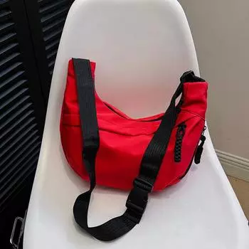 2024 Новая нейлоновая сумка-пельмень для женщин Tide на одно плечо, легкая текстурированная сумка через подмышку чёрный