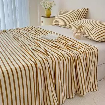 2024 Новая полосатая простыня из молочного бархата на осень и зиму, утолщенный теплый флисовый чехол для матраса, постельное белье для двойного использования Only 2 pillowcases