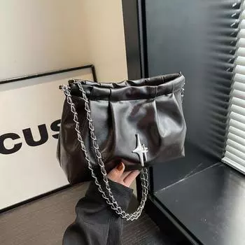 2024 новая повседневная простая однотонная маленькая квадратная сумка большой вместимости цепочка текстура трендовая морщинистая сумка-мессенджер на одно плечо прилив чёрный