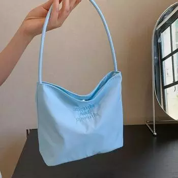 2024 Новая простая повседневная сумка женская однотонная универсальная сумка через плечо подмышкой нишевый дизайн портативная сумка-ведро белый