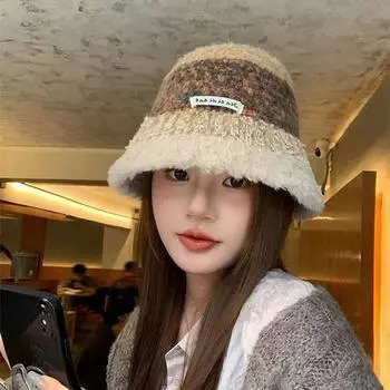 2024 новая шерстяная вязаная шапка-ведро Майяра для женщин на осень и зиму, универсальная теплая защитная шапка для ушей, маленькая плюшевая шапка для бассейна M (56-58cm) letter mark Jia si di hat