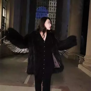2024 новая шуба из лисьего меха женская средняя и длинная корейская версия тонкая черная лебединая шуба с бахромой из искусственного меха M within 80-55 kg
