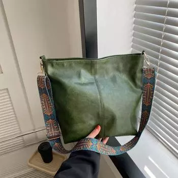 2024 новая сумка для поездок на работу женская большая вместительная модная сумка через плечо на осень и зиму из мягкой текстурированной кожи высокого класса чёрный