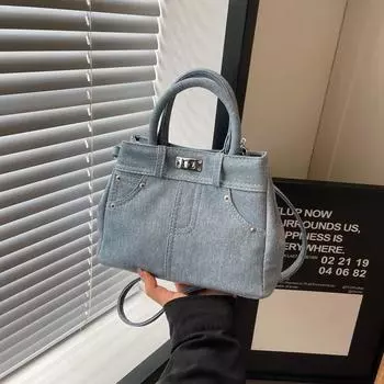 2024 новая сумка-мессенджер, осенняя маленькая квадратная сумка, нишевый дизайн, высококачественная женская сумка через плечо