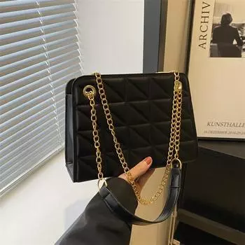 2024 новая сумка с зазубринами в треугольную сетку конфетного цвета с косым плетением, модная ретро-повседневная текстура, маленькая квадратная сумка через плечо чёрный