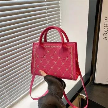 2024 новая сумка универсальная вышитая нитью ромб иностранный стиль маленькая квадратная сумка простая текстура пригородная сумка-мессенджер чёрный