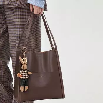 2024 Новая вертикальная сумка, большая вместимость, женская сумка, высококачественная сумка для поездок на работу на одно плечо, женская сумка из натуральной кожи