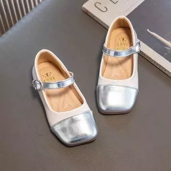 2024 Новая весенне-летняя детская обувь с квадратным носком, повседневная обувь для девочек, универсальная детская обувь из искусственной кожи 23 серебряный