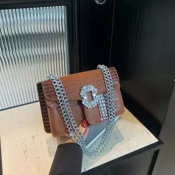 2024 Новая весенняя модная сумка через плечо Красивая маленькая сумка Женская индивидуальная сумка через плечо с цепочкой Трендовая маленькая квадратная сумка чёрный