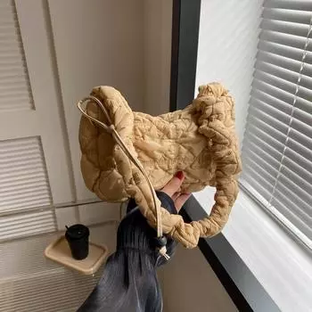 2024 Новая женская сумка Корейская версия Niche Casual Cloud Folded Underarm Bag Повседневная сумка-пельмень на одно плечо Сумка через плечо для женщин чёрный