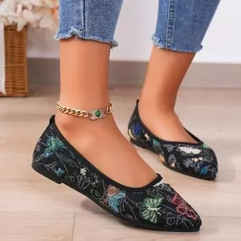 2024 Новые дышащие вышитые сандалии, модные и элегантные женские туфли на плоской подошве с острым носком и небольшим вырезом для верхней одежды 36 чёрный