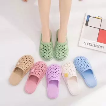 2024 новые классные тапочки женские летние тапочки с сумкой на голову полутапочки сандалии с мягкой подошвой дырявые туфли мода ленивый дом 36